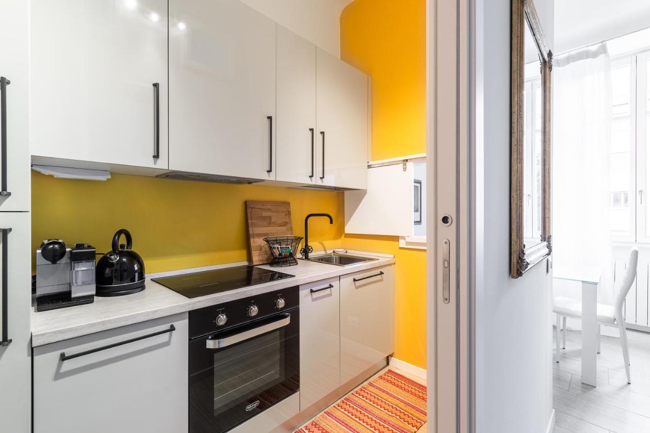 West Park Suite With Parking By Holiday Solutions Como Ngoại thất bức ảnh