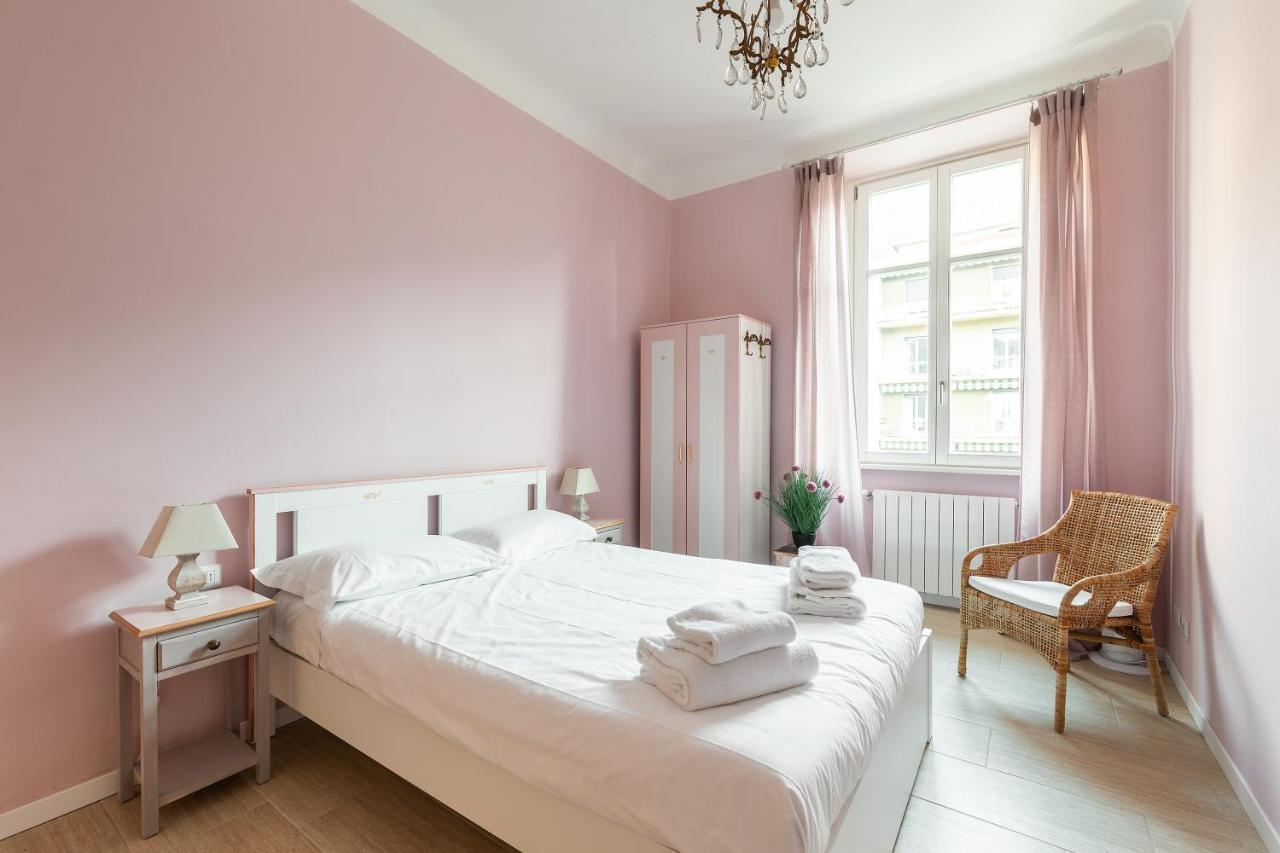 West Park Suite With Parking By Holiday Solutions Como Ngoại thất bức ảnh